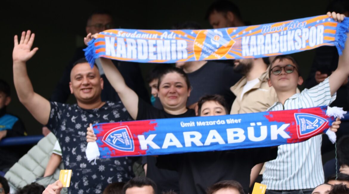 Karabük İdman Yurdu taraftarları